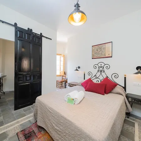 Bed and Breakfast Moana Iznájar