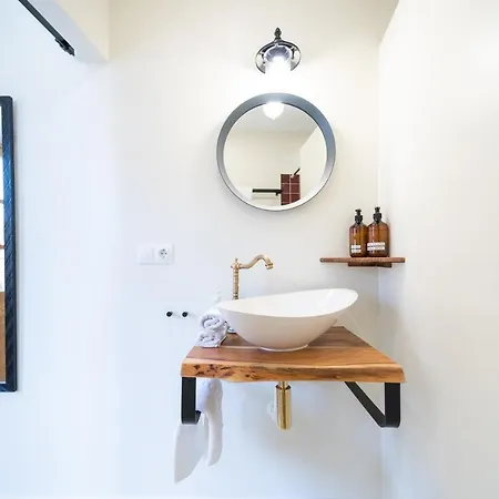 Moana Bed and Breakfast